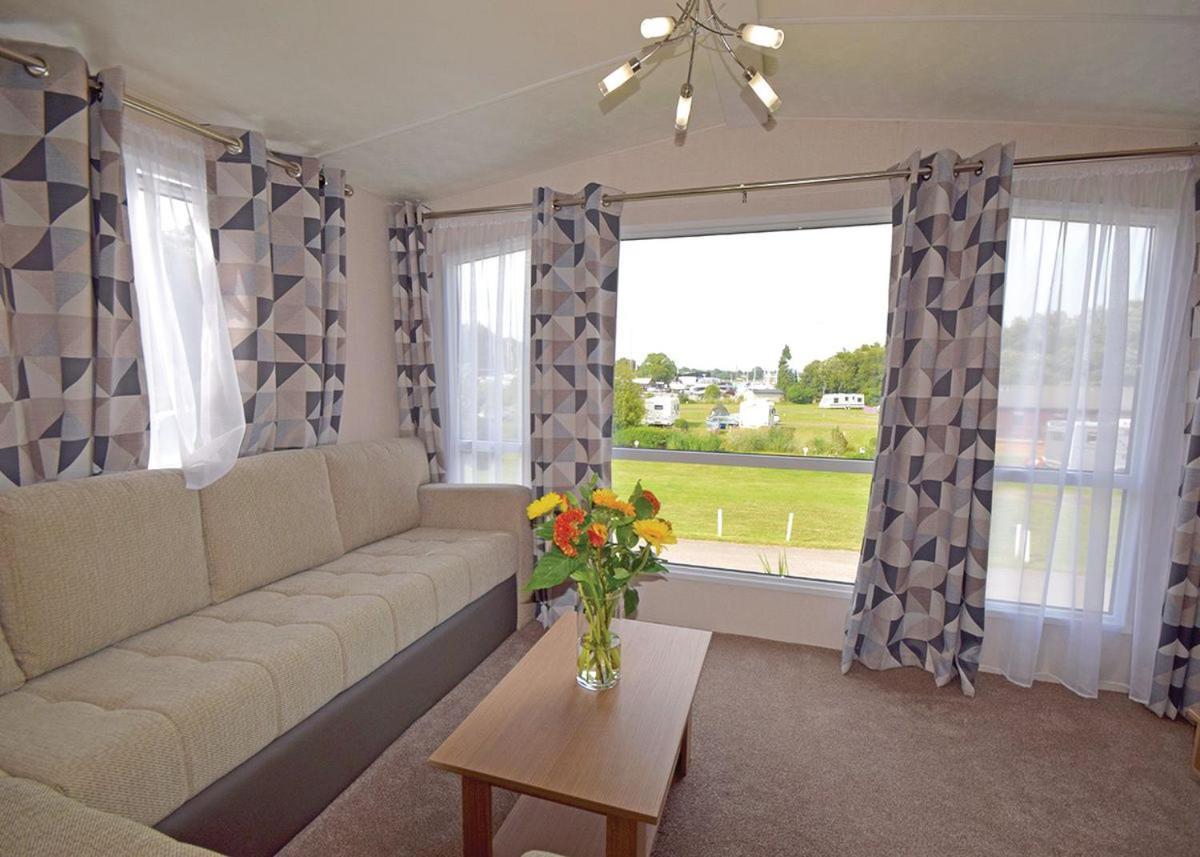 Mercury Yacht Harbour And Holiday Park Lower Swanwick Экстерьер фото