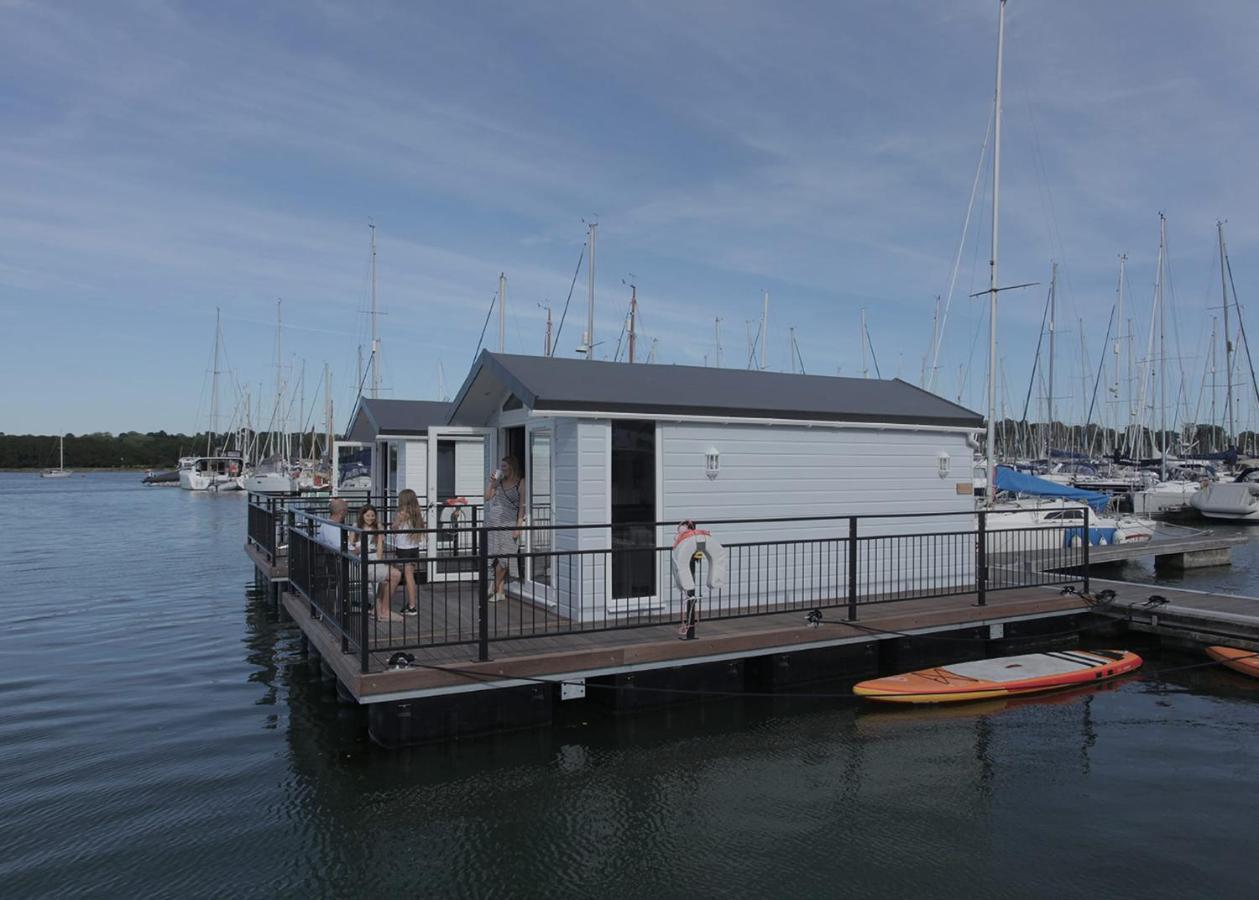Mercury Yacht Harbour And Holiday Park Lower Swanwick Экстерьер фото